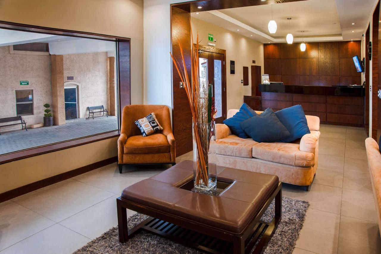 Best Western Cumbres Inn Cd. Cuauhtemoc Esterno foto