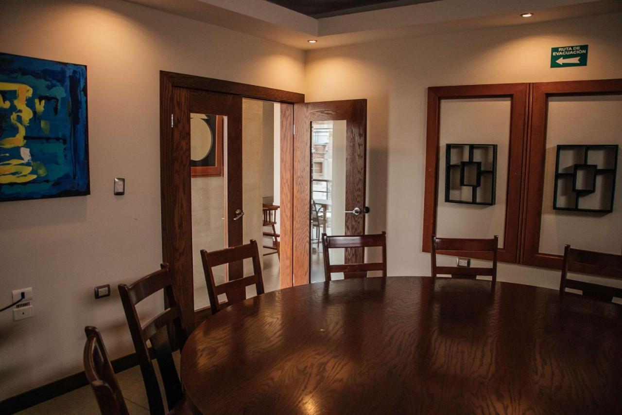 Best Western Cumbres Inn Cd. Cuauhtemoc Esterno foto