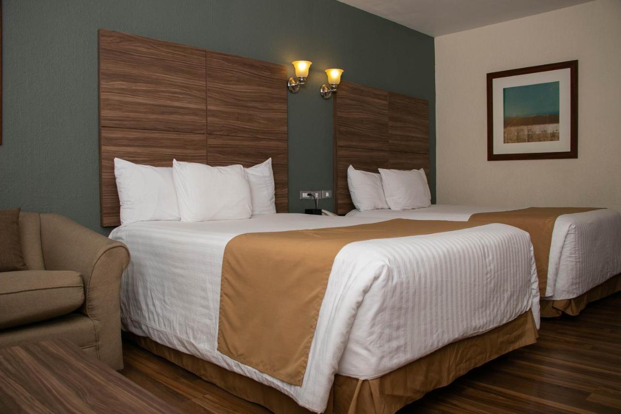 Best Western Cumbres Inn Cd. Cuauhtemoc Esterno foto