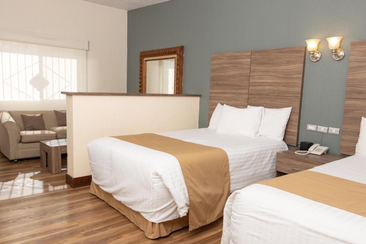 Best Western Cumbres Inn Cd. Cuauhtemoc Esterno foto