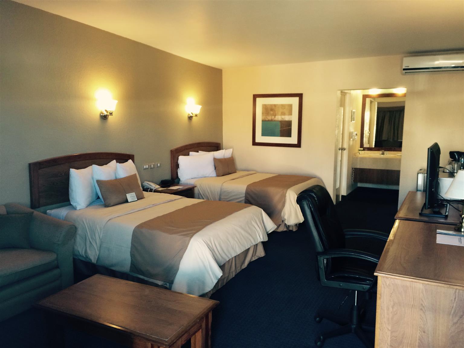 Best Western Cumbres Inn Cd. Cuauhtemoc Esterno foto