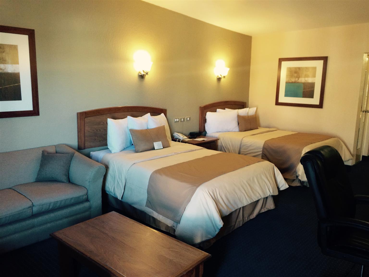 Best Western Cumbres Inn Cd. Cuauhtemoc Esterno foto