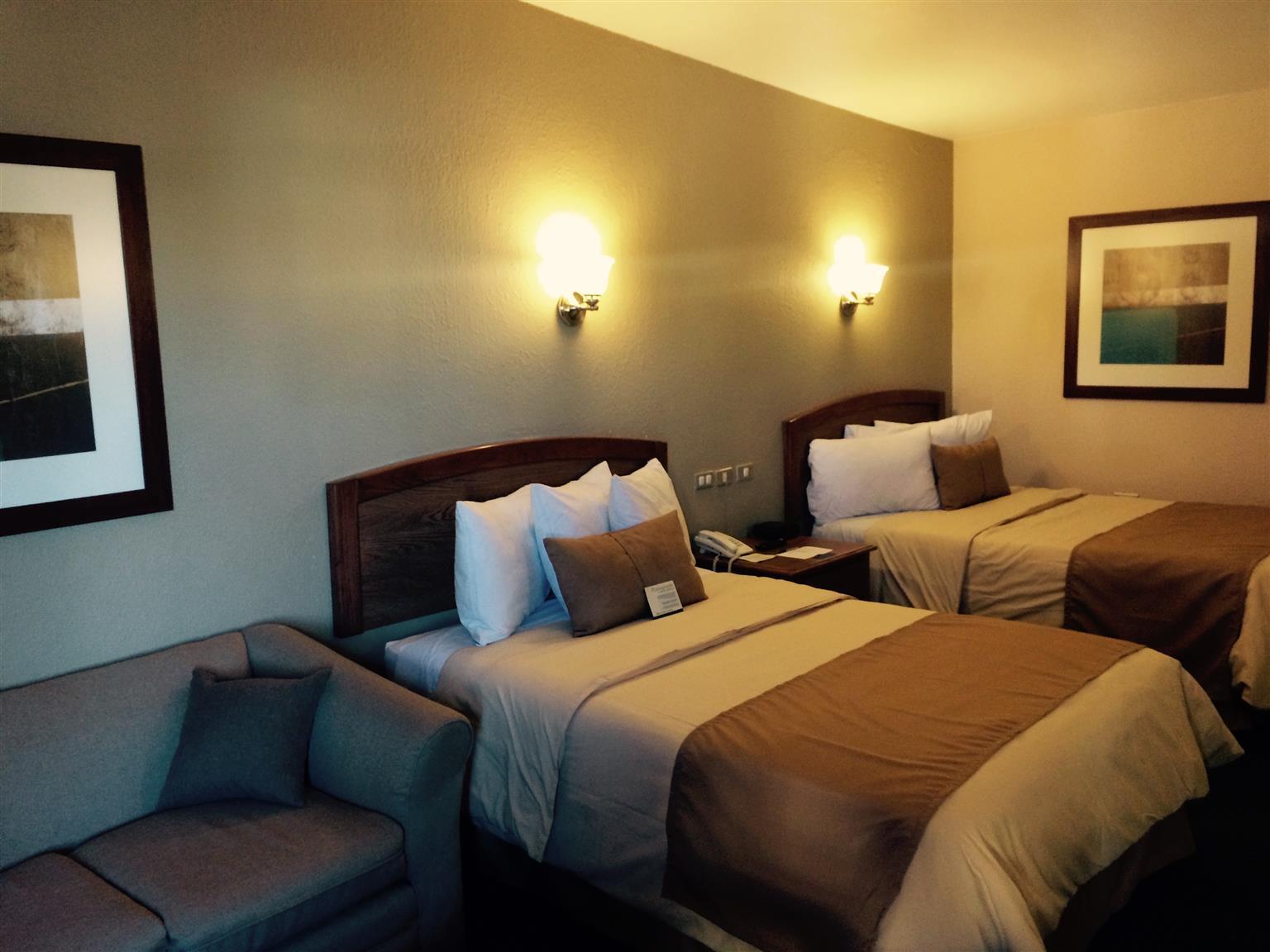 Best Western Cumbres Inn Cd. Cuauhtemoc Esterno foto