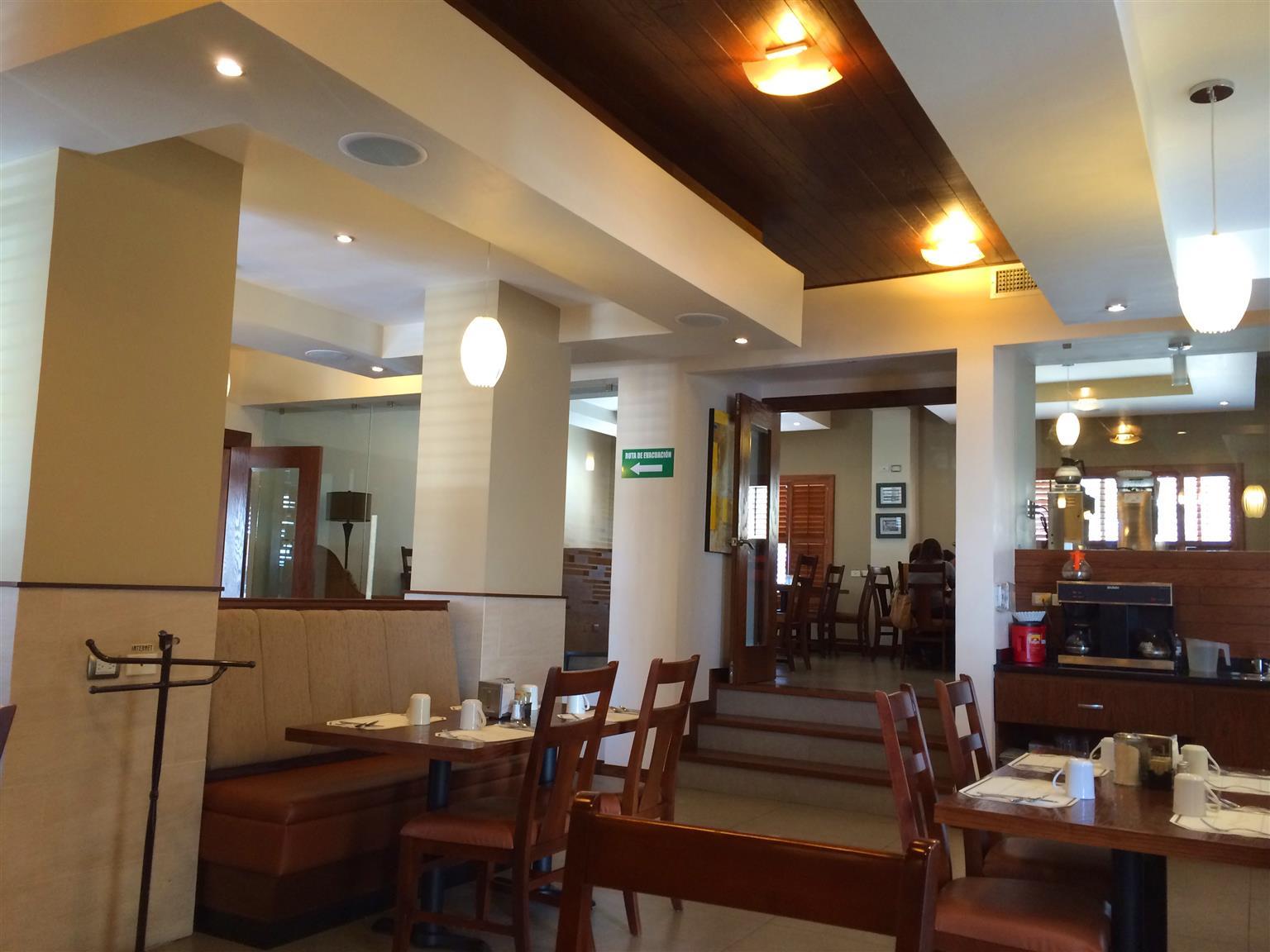 Best Western Cumbres Inn Cd. Cuauhtemoc Esterno foto