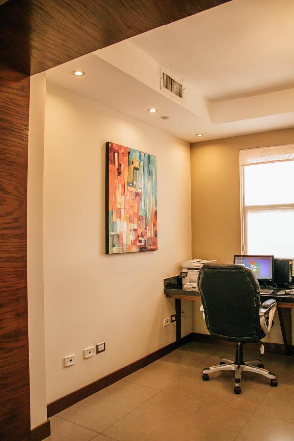 Best Western Cumbres Inn Cd. Cuauhtemoc Esterno foto