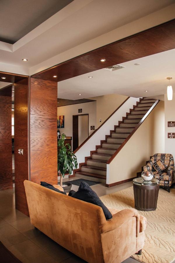 Best Western Cumbres Inn Cd. Cuauhtemoc Esterno foto