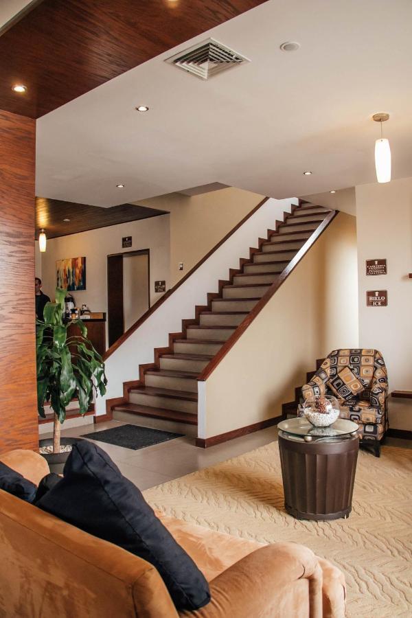 Best Western Cumbres Inn Cd. Cuauhtemoc Esterno foto