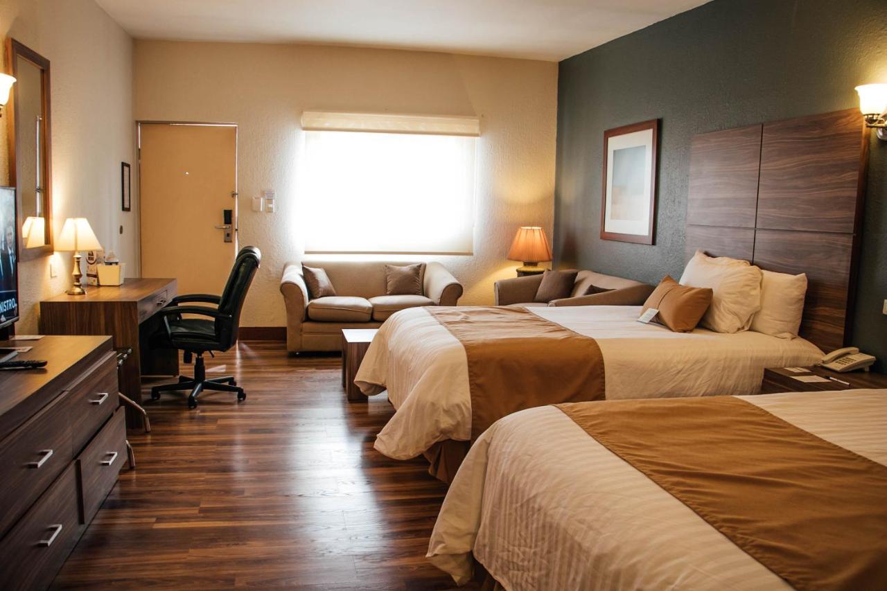 Best Western Cumbres Inn Cd. Cuauhtemoc Esterno foto